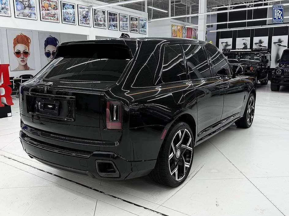 2025 Rolls-Royce Cullinan Black Badge - Image 4 of 20