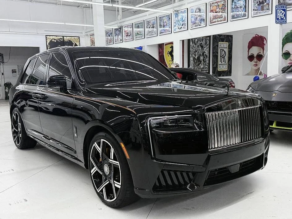 2025 Rolls-Royce Cullinan Black Badge - Image 19 of 20