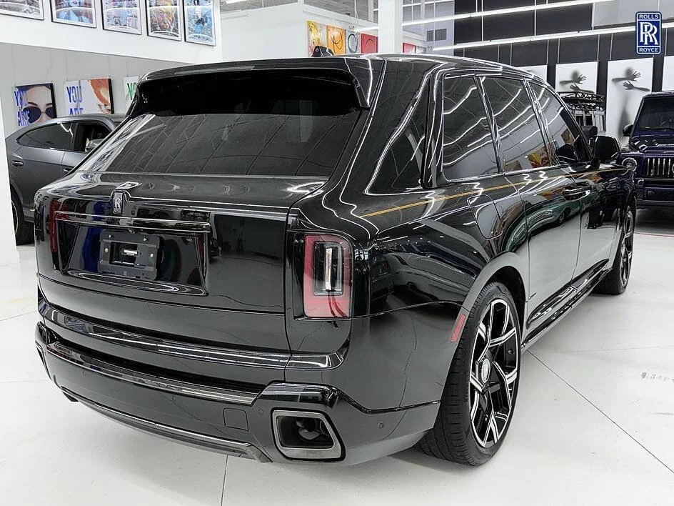 2025 Rolls-Royce Cullinan Black Badge - Image 17 of 20