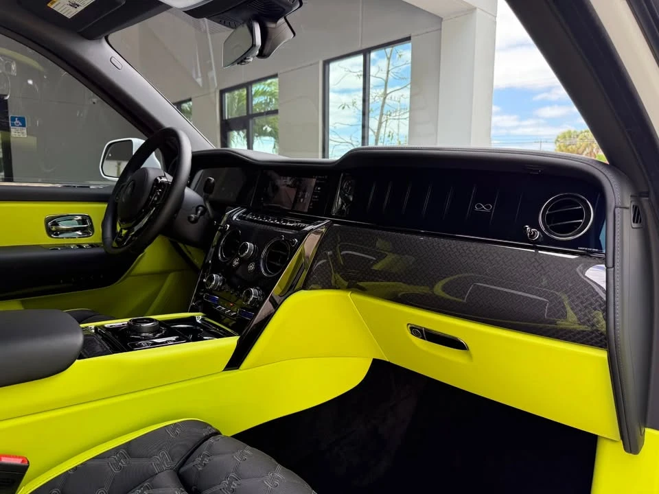 2025 Rolls-Royce Cullinan Black Badge - Image 19 of 20
