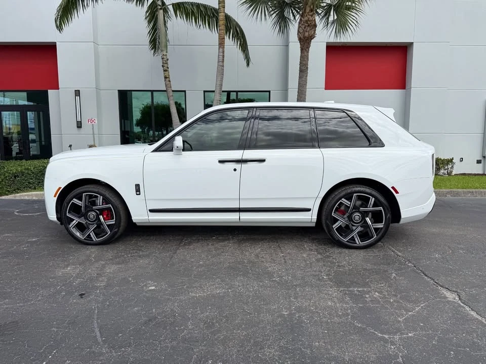 2025 Rolls-Royce Cullinan Black Badge - Image 8 of 20