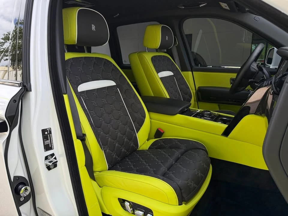 2025 Rolls-Royce Cullinan Black Badge - Image 16 of 20