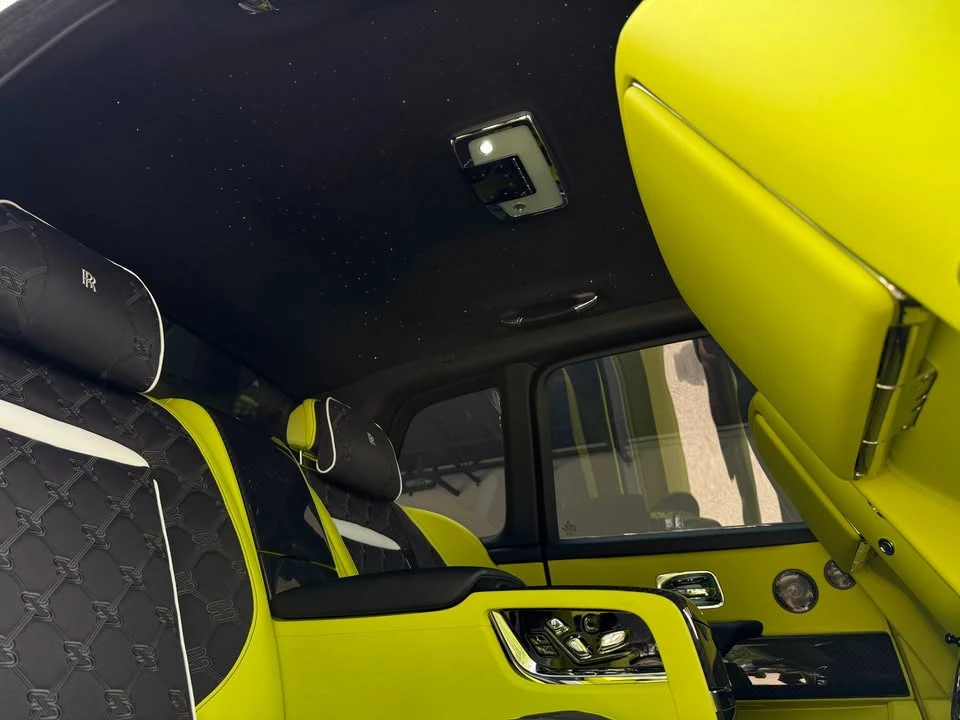 2025 Rolls-Royce Cullinan Black Badge - Image 17 of 20