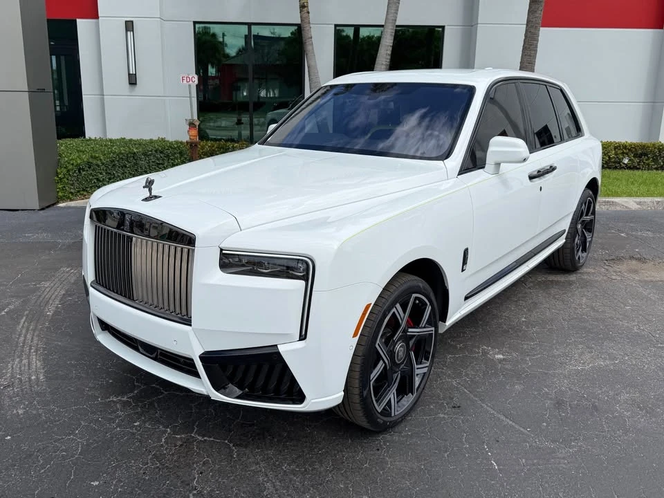 2025 Rolls-Royce Cullinan Black Badge - Image 7 of 20