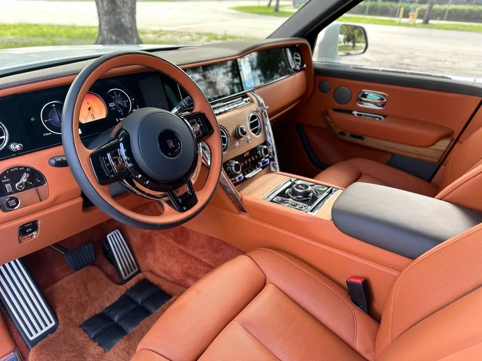 2025 Rolls-Royce Cullinan - Image 11 of 18