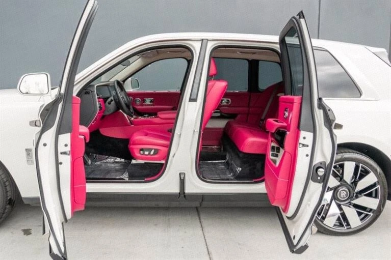 2025 Rolls-Royce Cullinan - Image 10 of 20