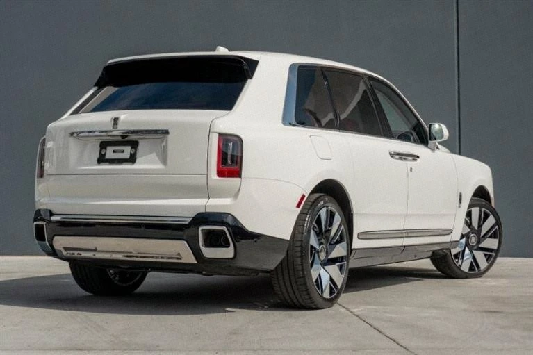2025 Rolls-Royce Cullinan - Image 7 of 20