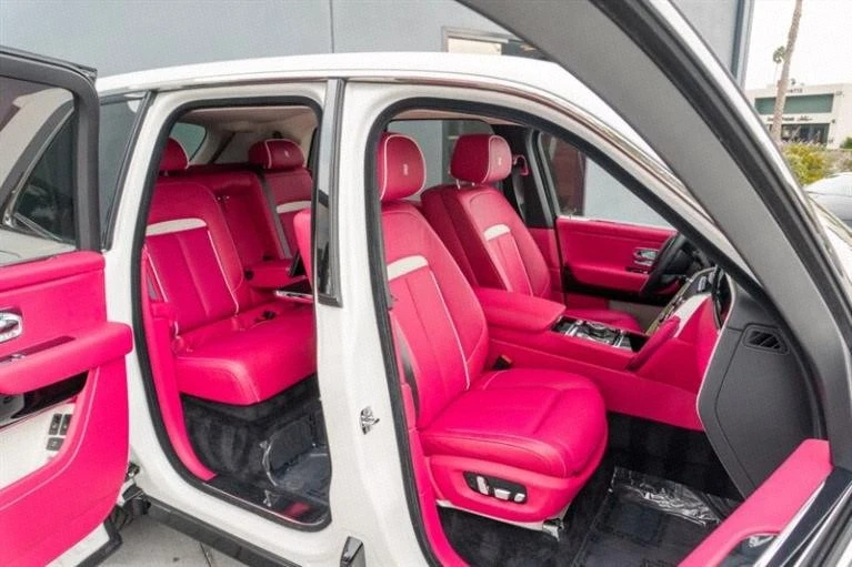 2025 Rolls-Royce Cullinan - Image 15 of 20