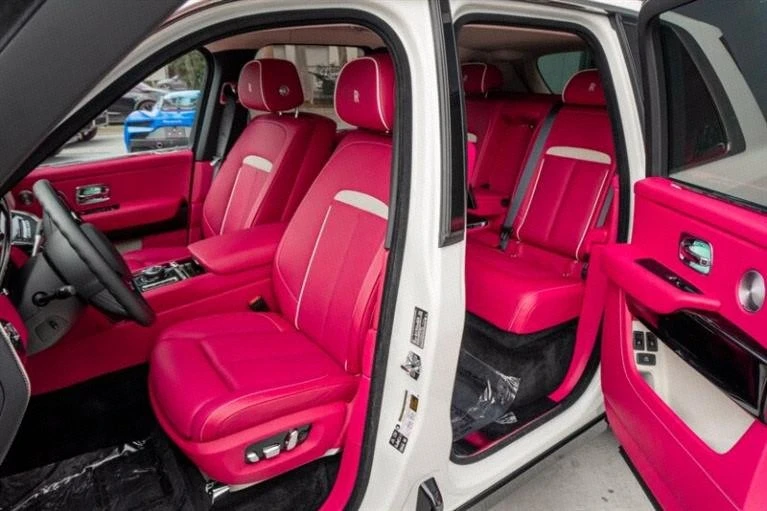 2025 Rolls-Royce Cullinan - Image 18 of 20