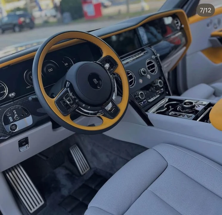 2025 Rolls-Royce Cullinan - Image 4 of 4