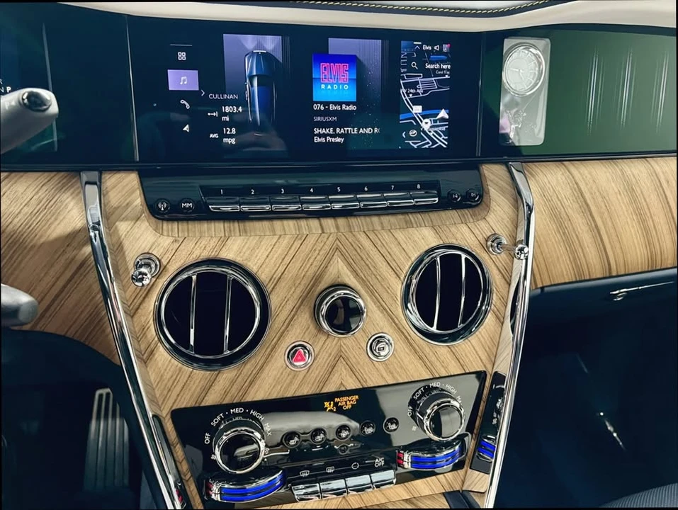 2025 Rolls-Royce Cullinan - Image 19 of 19
