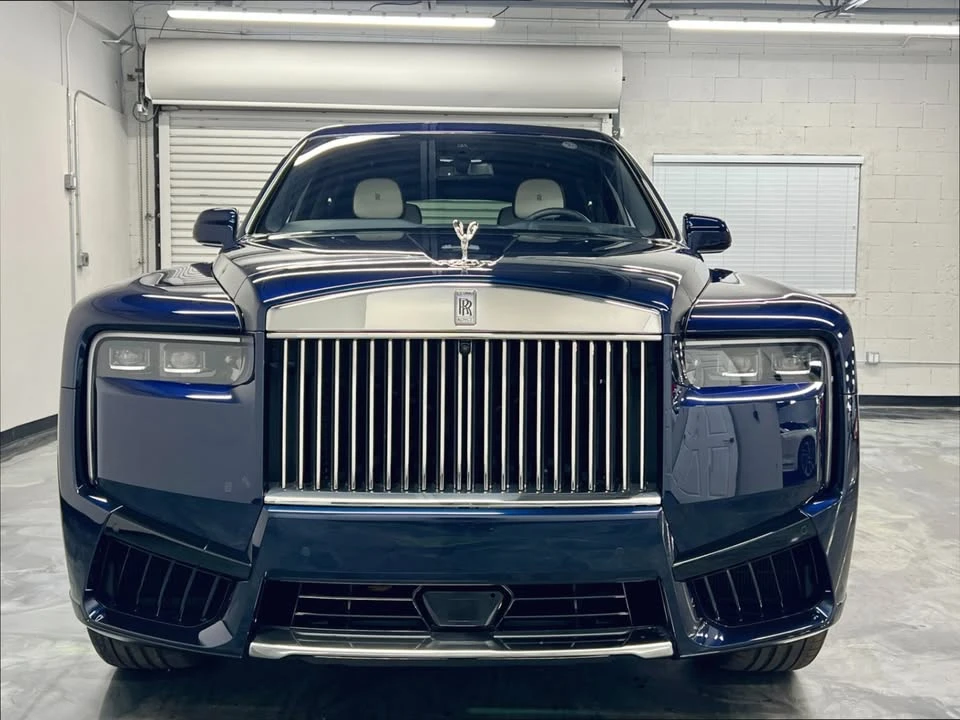 2025 Rolls-Royce Cullinan - Image 2 of 19