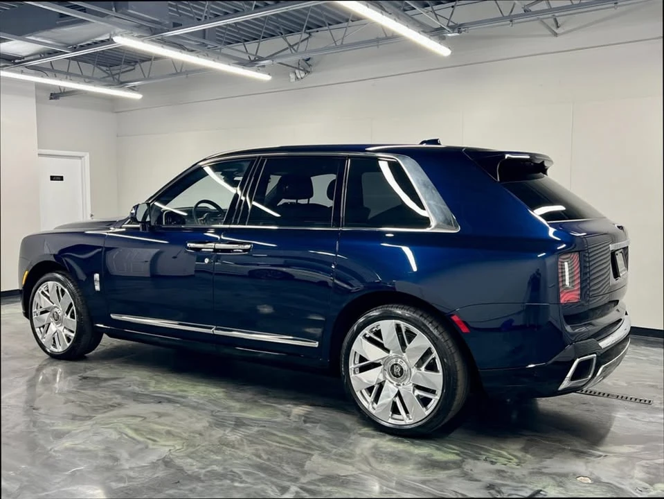 2025 Rolls-Royce Cullinan - Image 6 of 19
