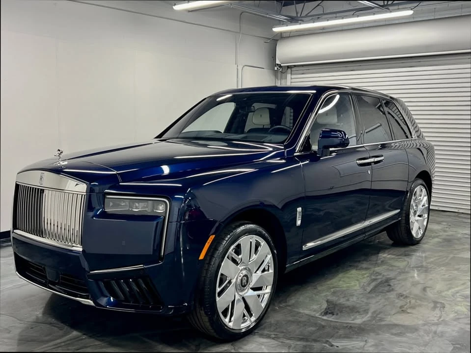 2025 Rolls-Royce Cullinan - Image 3 of 19
