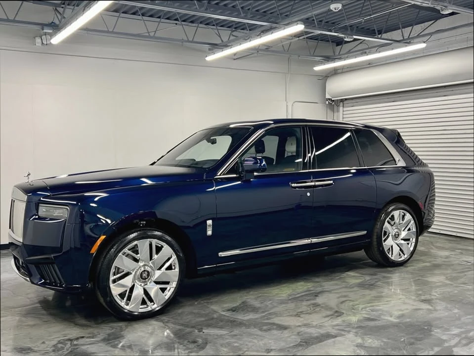 2025 Rolls-Royce Cullinan - Image 4 of 19