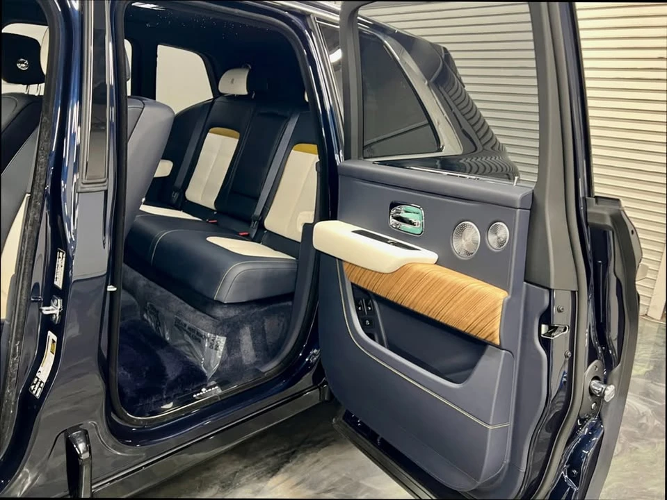 2025 Rolls-Royce Cullinan - Image 11 of 19