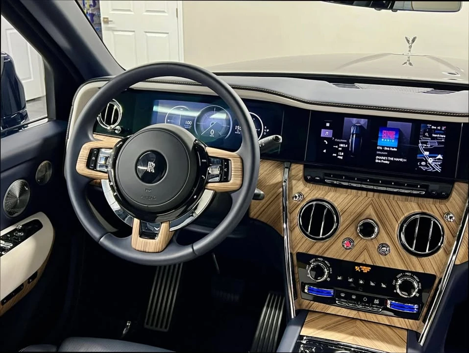 2025 Rolls-Royce Cullinan - Image 14 of 20