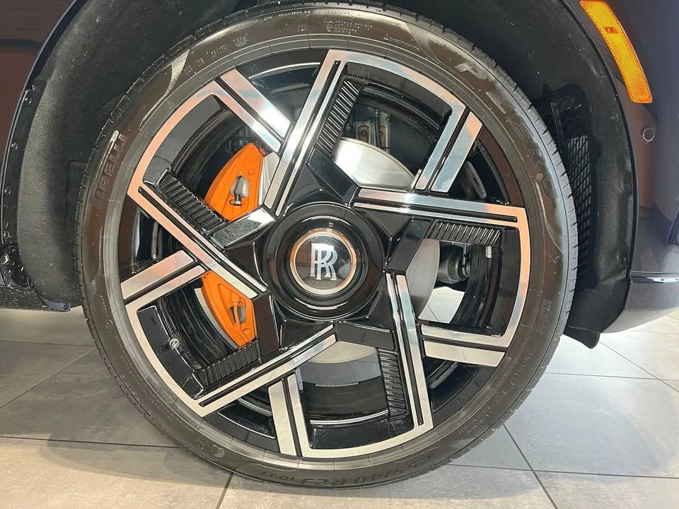 2025 Rolls-Royce Cullinan - Image 16 of 16