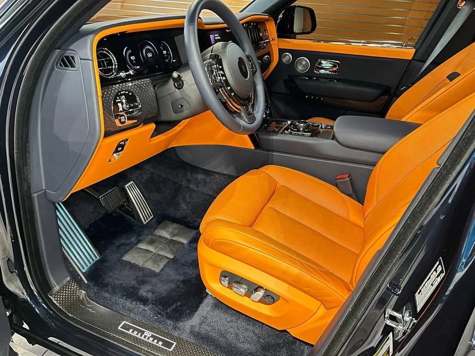 2025 Rolls-Royce Cullinan - Image 7 of 16