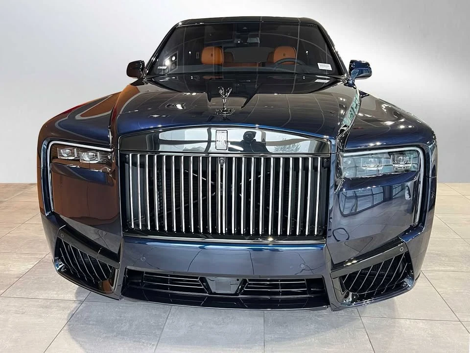 2025 Rolls-Royce Cullinan - Image 3 of 16