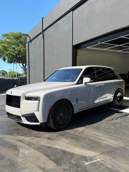 2025 Rolls-Royce Cullinan - Image 6 of 7