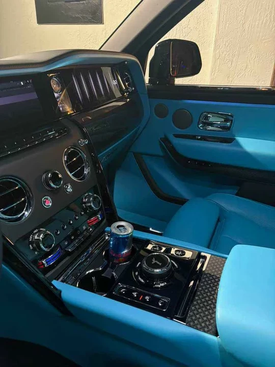 2025 Rolls-Royce Cullinan Black Badge - Image 6 of 11