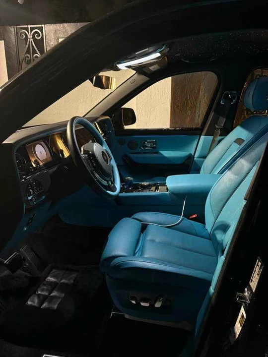 2025 Rolls-Royce Cullinan Black Badge - Image 2 of 11