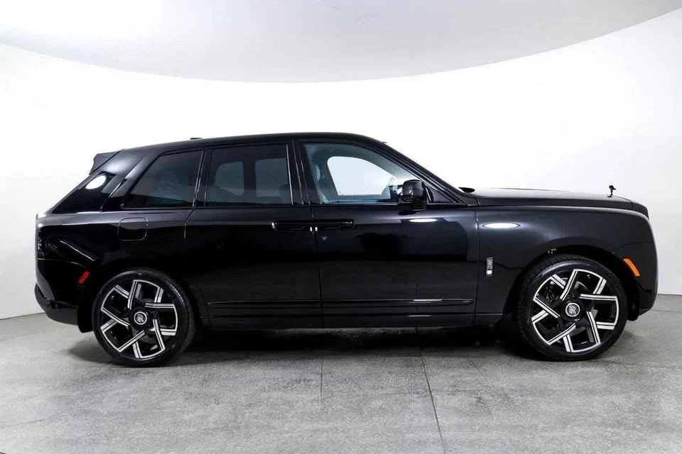 2025 Rolls-Royce Cullinan Black Badge - Image 2 of 2