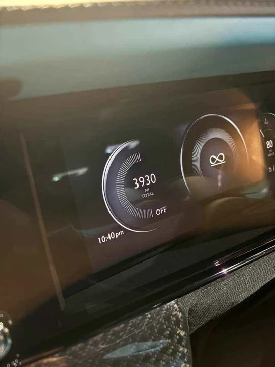 2025 Rolls-Royce Cullinan Black Badge - Image 8 of 11