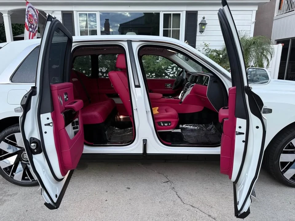 2025 Rolls-Royce Cullinan - Image 2 of 13