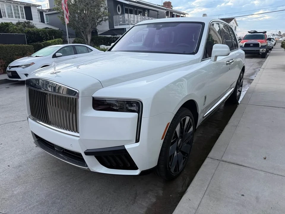 2025 Rolls-Royce Cullinan - Image 11 of 13