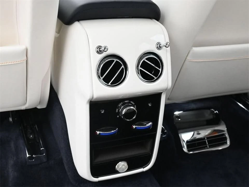 2025 Rolls-Royce Cullinan - Image 20 of 20