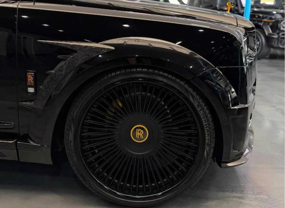 2025 Rolls-Royce Cullinan - Image 6 of 16