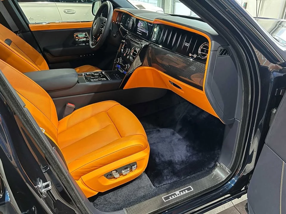 2025 Rolls-Royce Cullinan Black Badge - Image 13 of 20