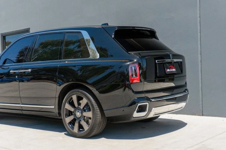 2025 Rolls-Royce Cullinan - Image 15 of 20