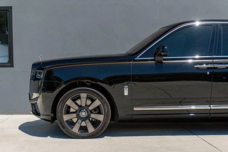 2025 Rolls-Royce Cullinan - Image 12 of 20