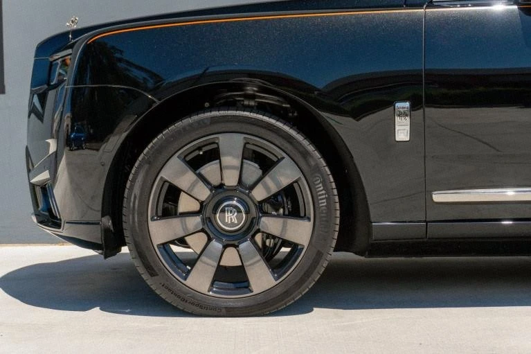 2025 Rolls-Royce Cullinan - Image 17 of 20