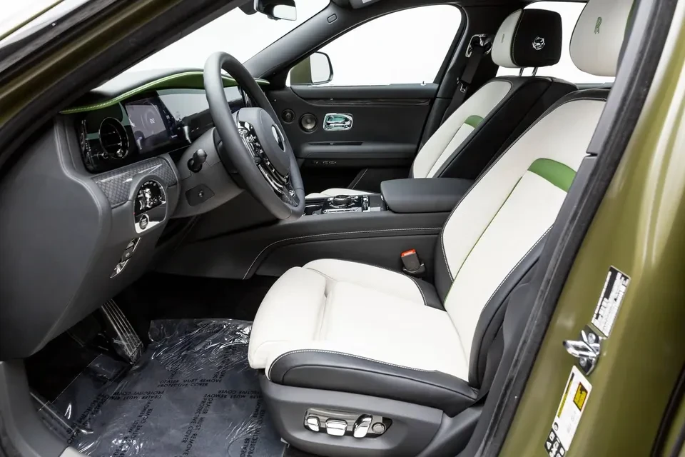 2025 Rolls-Royce Ghost 2nd Gen - Image 13 of 20
