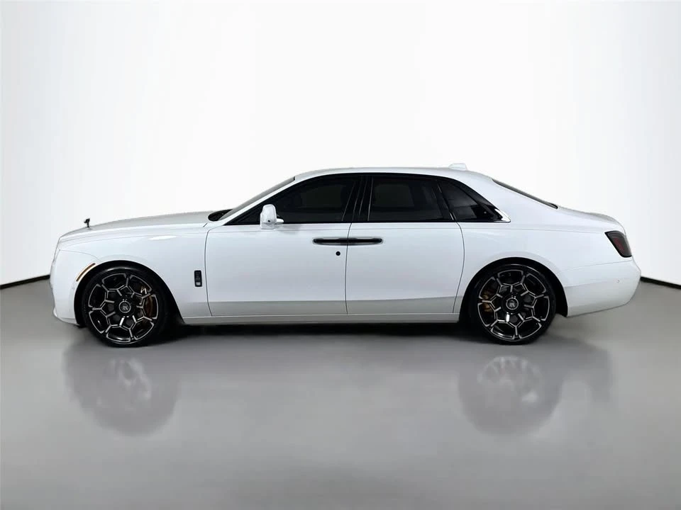 2025 Rolls-Royce Ghost Black Badge 2nd Gen - Image 8 of 19
