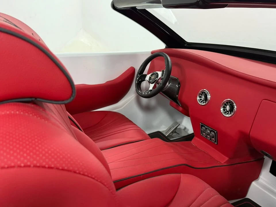 2025 Rolls-Royce - Image 4 of 8