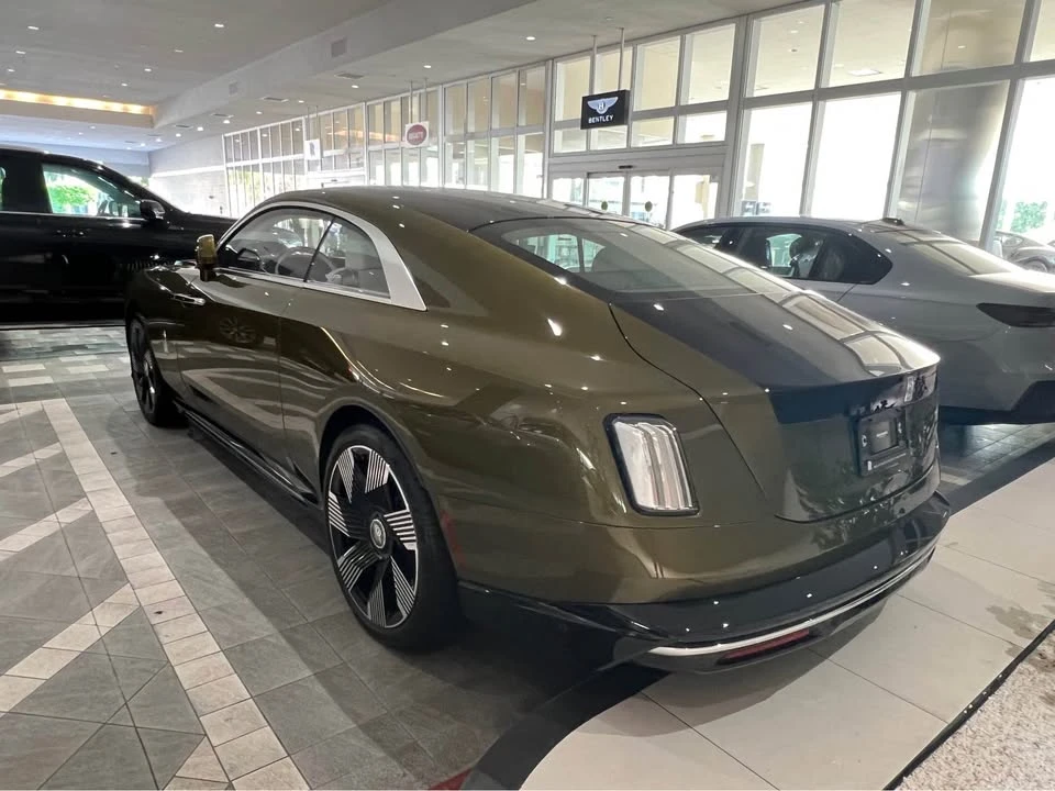 2025 Rolls-Royce Spectre - Image 5 of 8