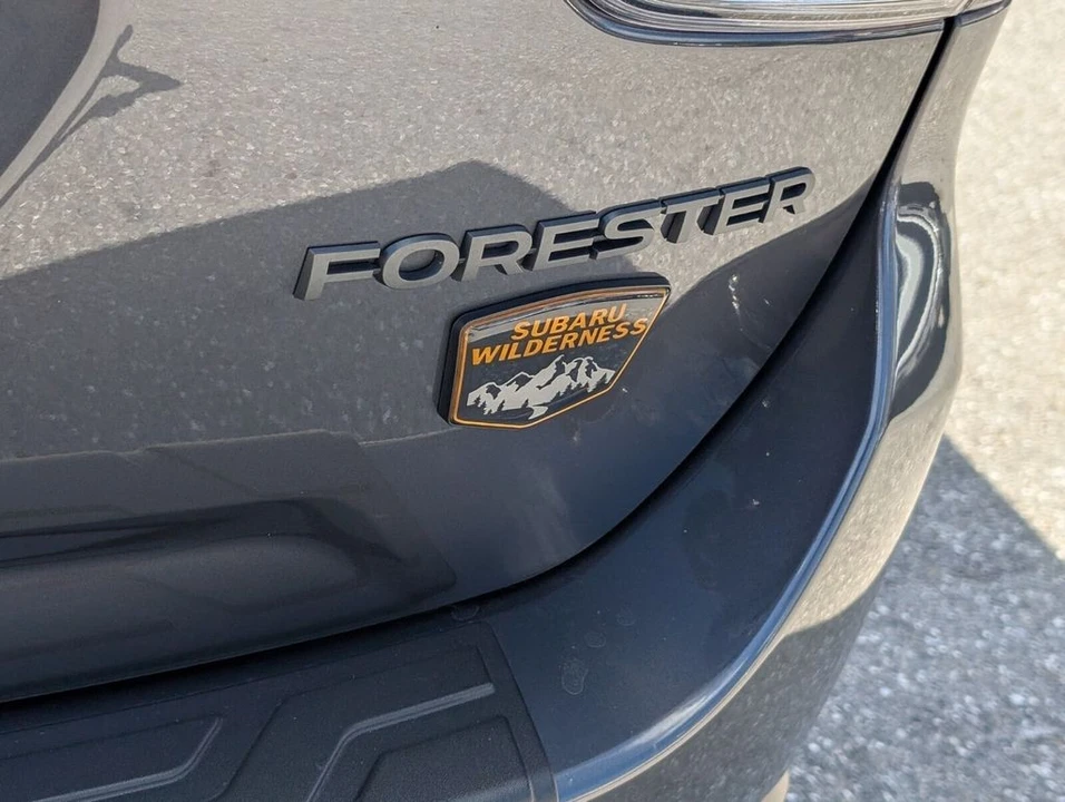 2025 Subaru Forester 5th Gen - Image 17 of 21