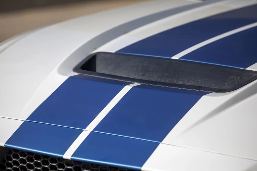 2025 Shelby GT350 - Image 9 of 31