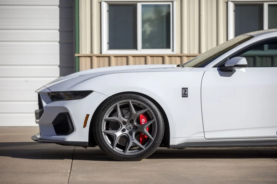 2025 Shelby GT350 - Image 23 of 31