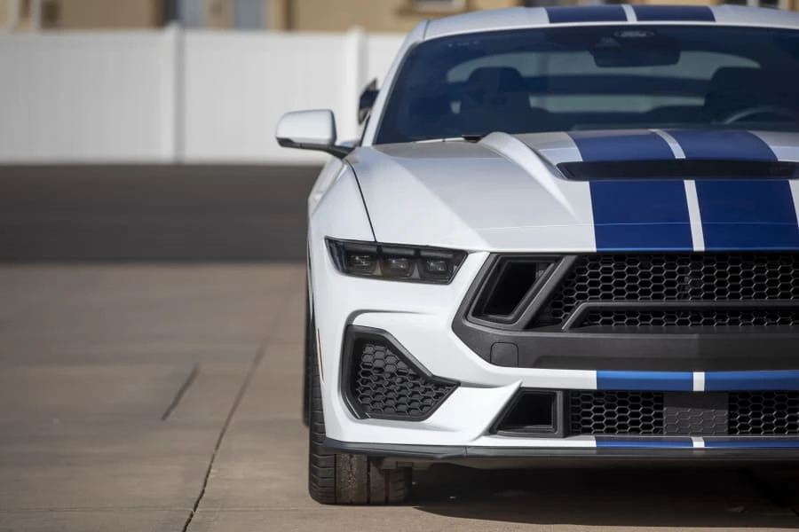 2025 Shelby GT350 - Image 18 of 31
