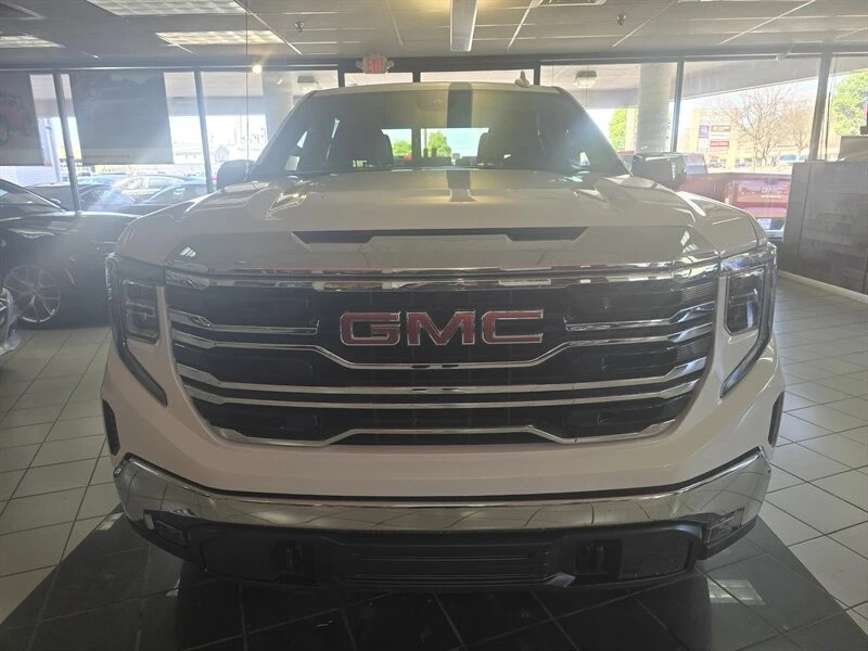 2025 GMC Sierra 5th Gen - Image 2 of 4