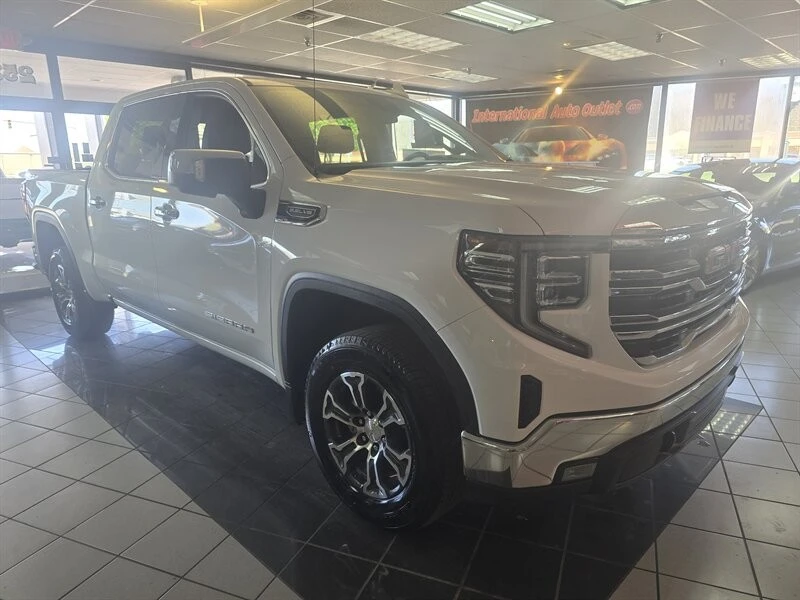 2025 GMC Sierra 5th Gen - Image 3 of 4