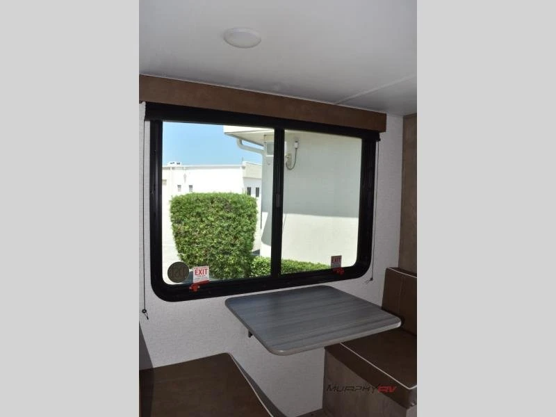 2025 Airstream - Image 12 of 20