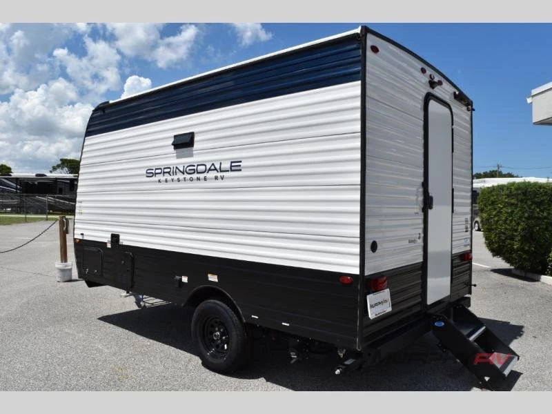 2025 Airstream - Image 4 of 20