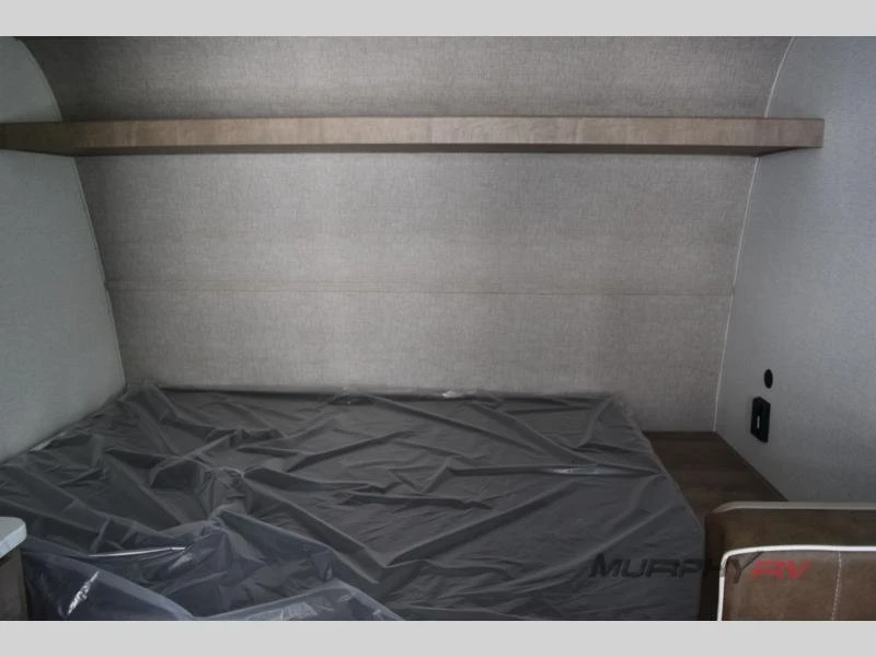 2025 Airstream - Image 13 of 20